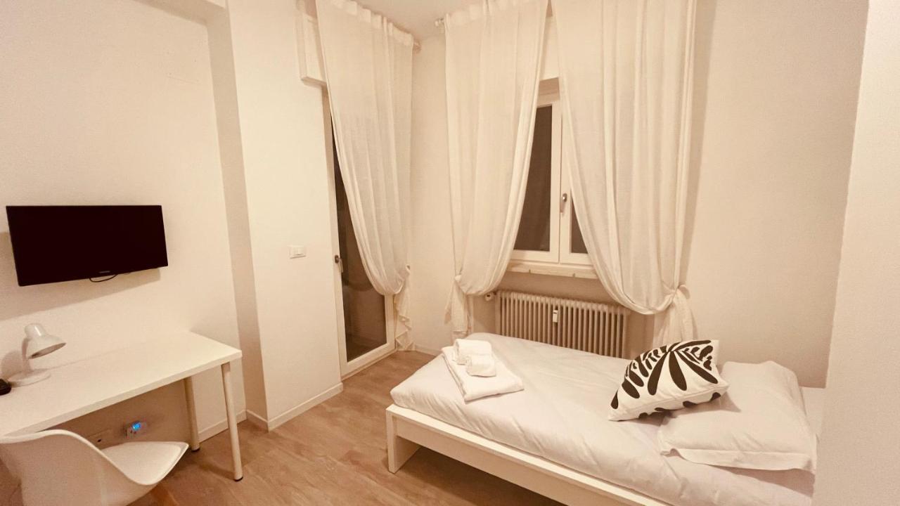 White House Lounge Supreme Apartment Udine Exteriör bild